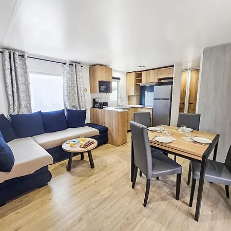 Campsite Sejour En Foret 4 Etoiles Litteau