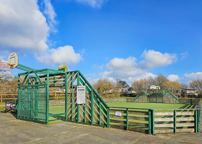 Campsite Sejour En Foret 4 Etoiles Litteau